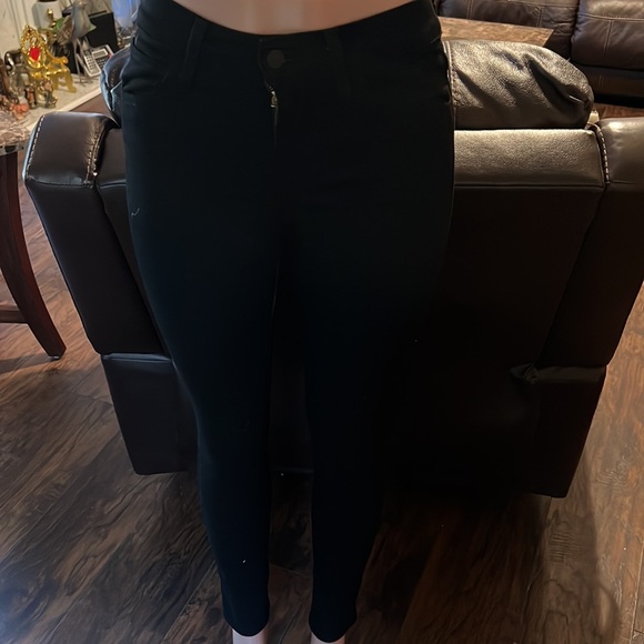 Levi’s🤩 - Picture 3 of 3